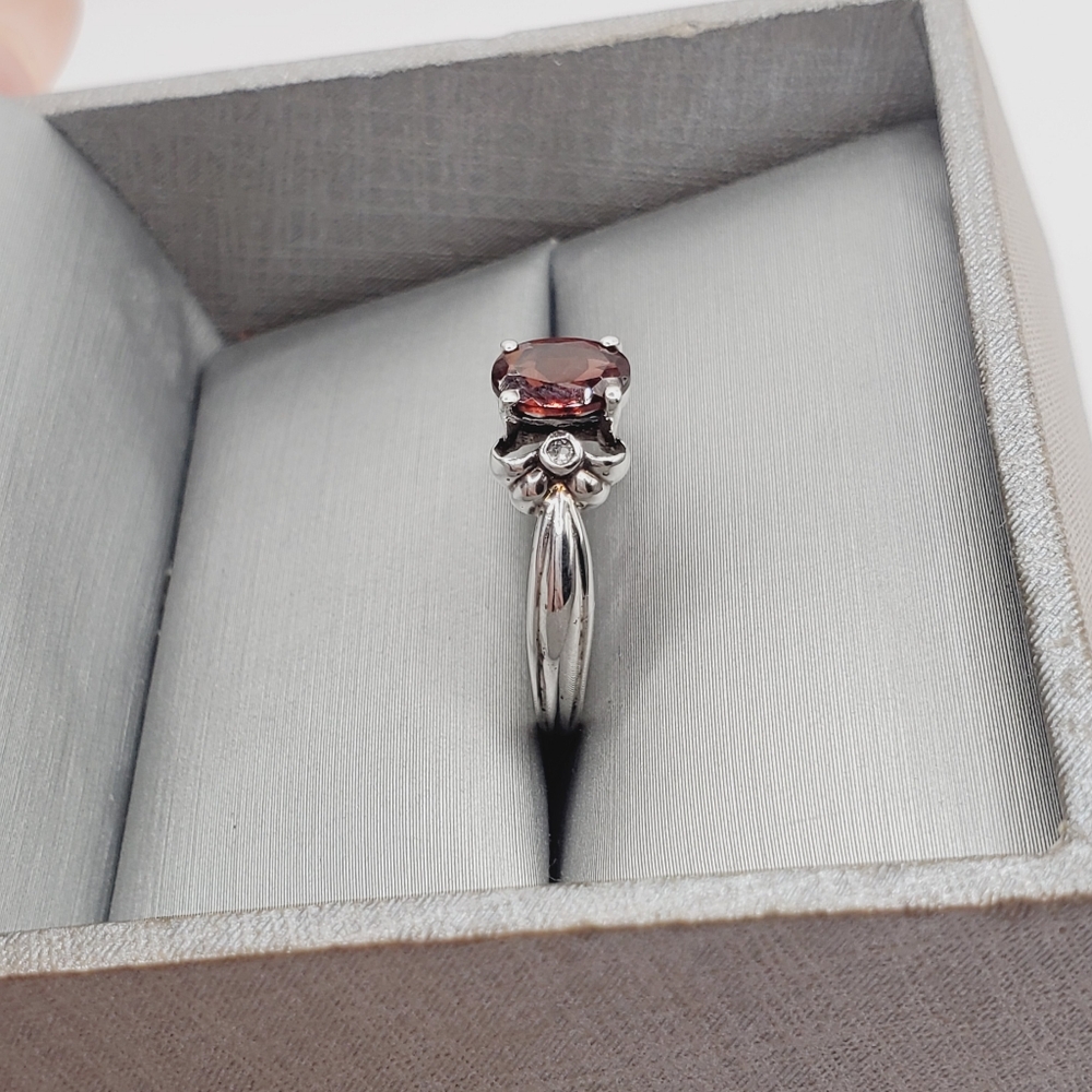 Genuine Oval Garnet & White Topaz 925 Sterling Silver Ring - Picture 3 of 7